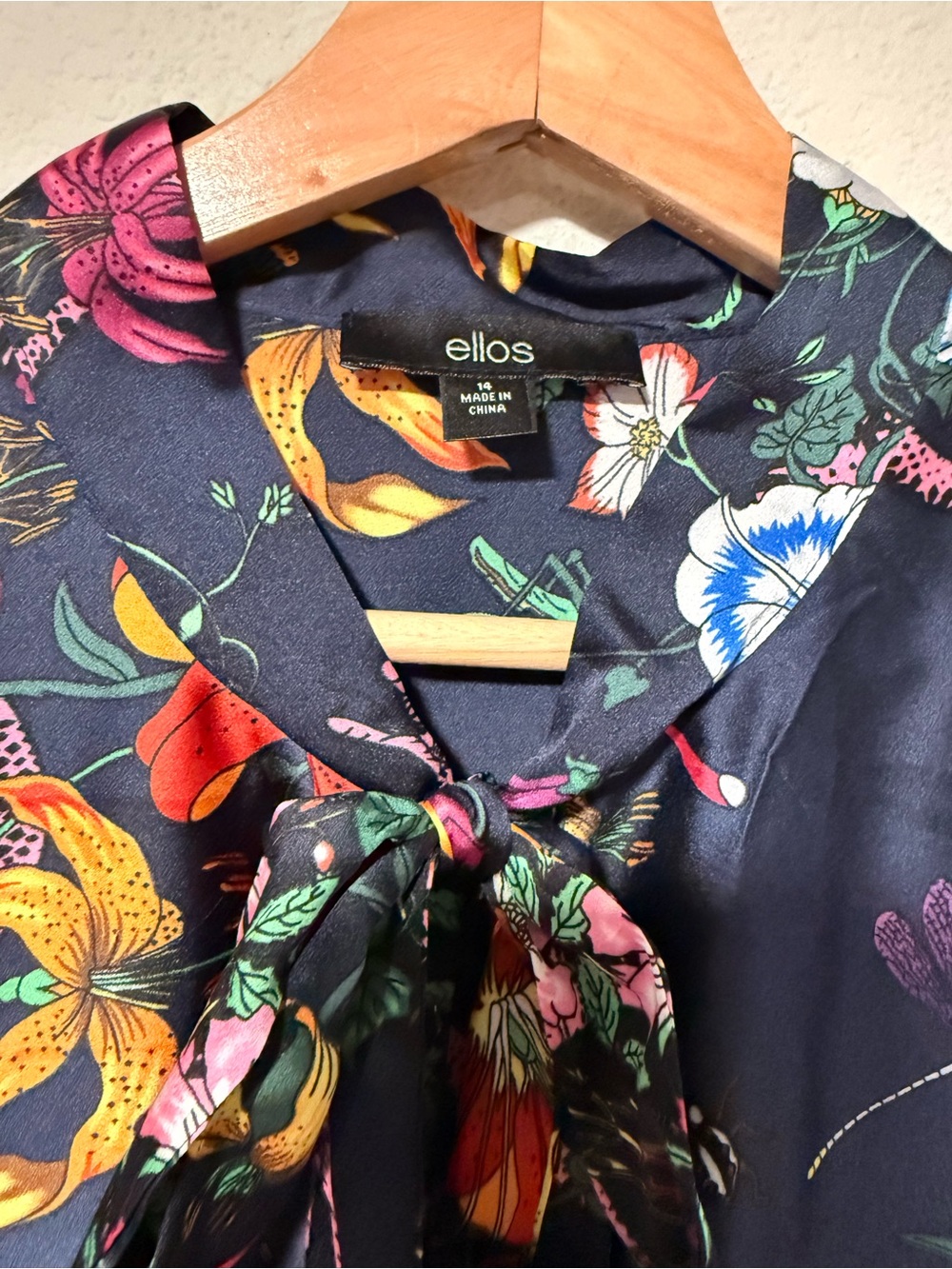 ELLOS Navy Floral Tie-Neck Blouse - Picture 3 of 4